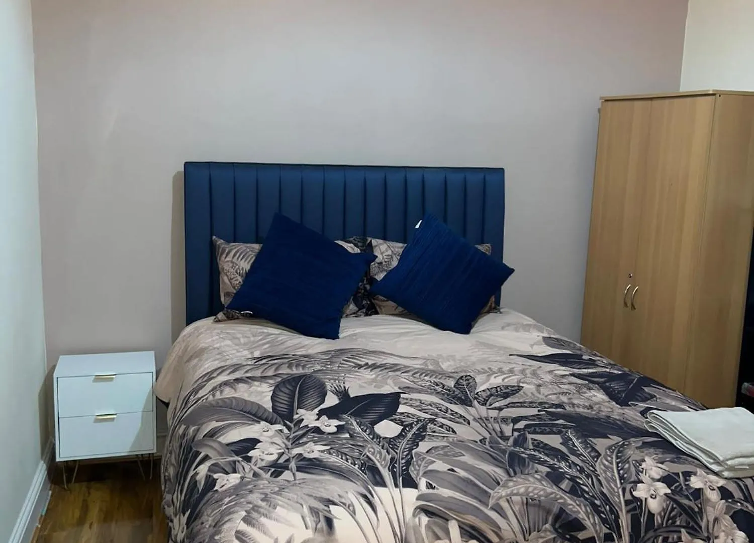 3 Bedroom Apartment London